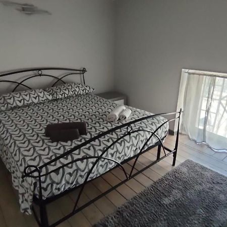 Louis Home Syracuse Luaran gambar