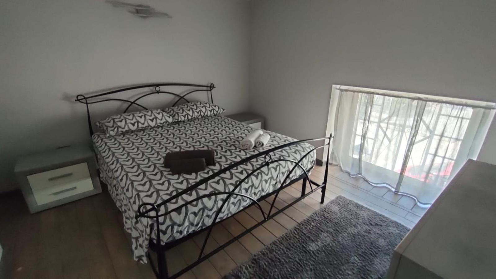 Louis Home Syracuse Luaran gambar